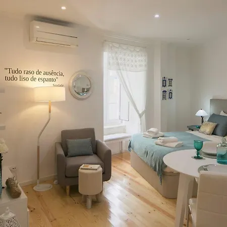 Central Turquoise Studio Lisboa
