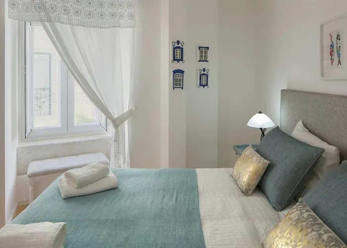 Central Turquoise Studio * Lisboa